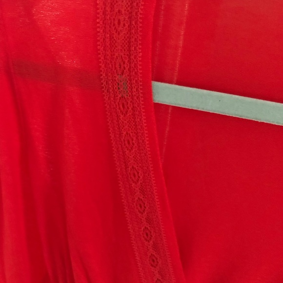 Red Low-Cut Top - Picture 3 of 5